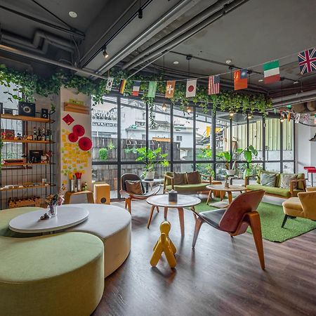 Light Hostel - Tainan Exterior photo